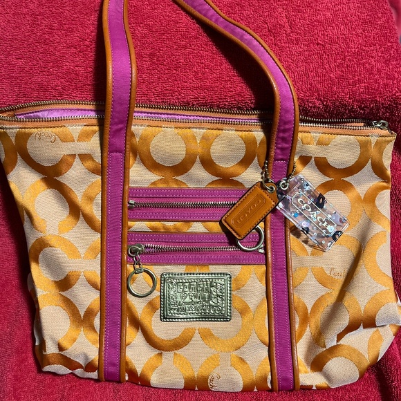 Coach Poppy edition Tote - Picture 1 of 2